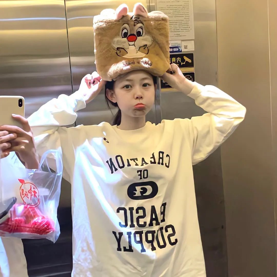 撕掉反派剧本小弟竟是美女卧底我真不想除恶扬善啊